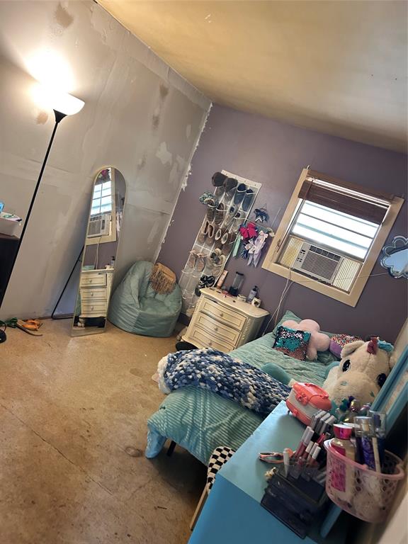 1305 Oak Property Photo 8