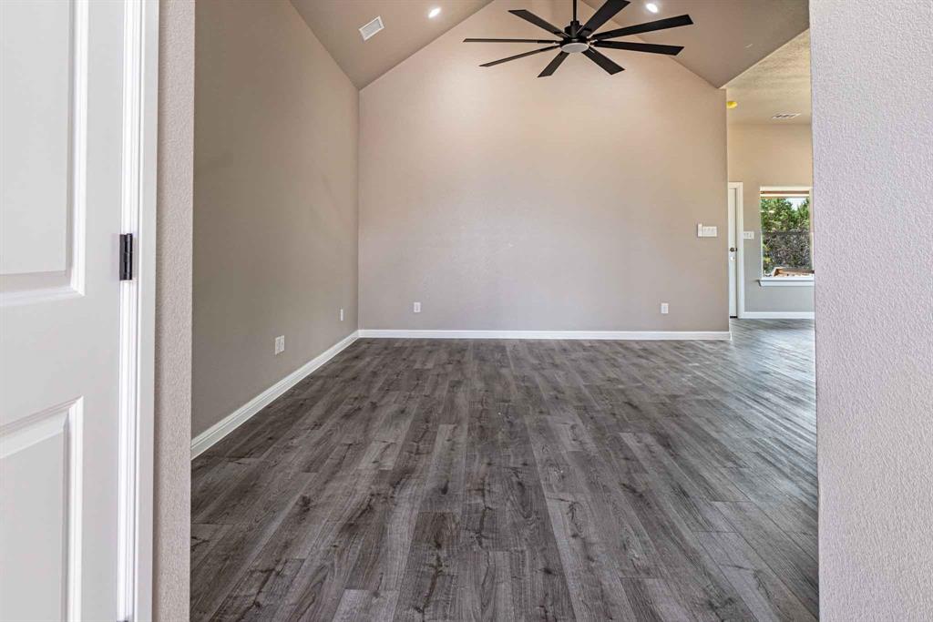 916 Mojave Trail Property Photo 4