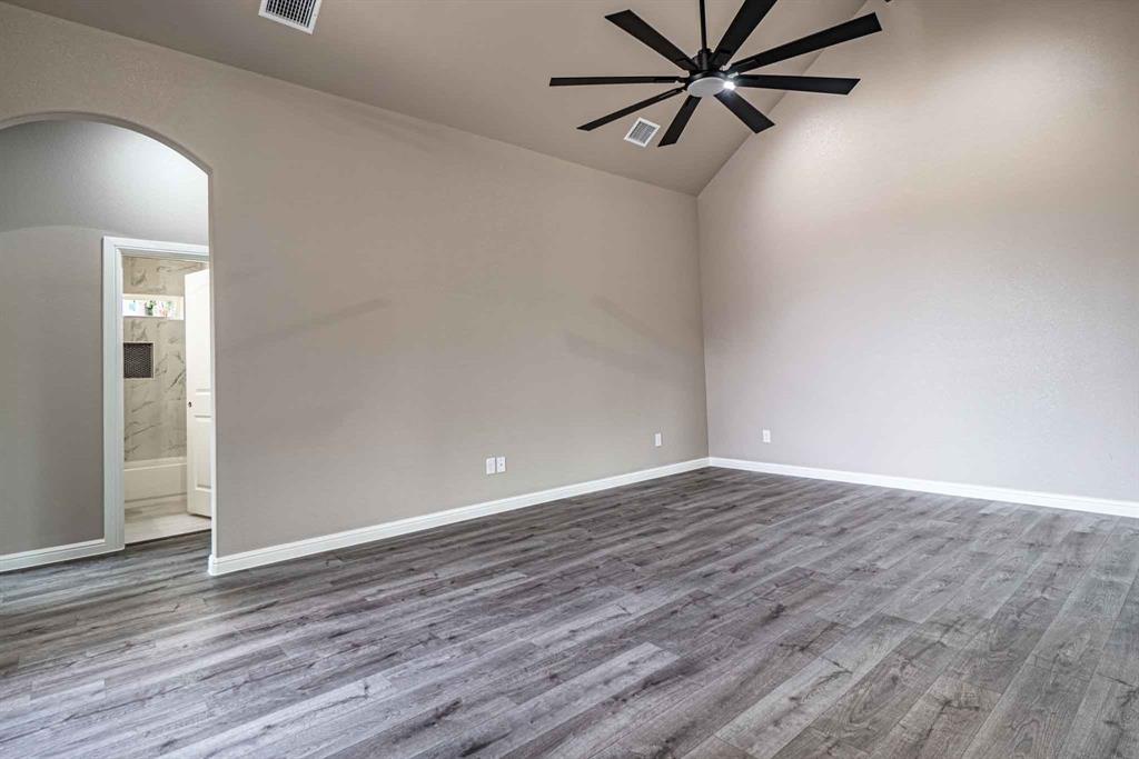 916 Mojave Trail Property Photo 5