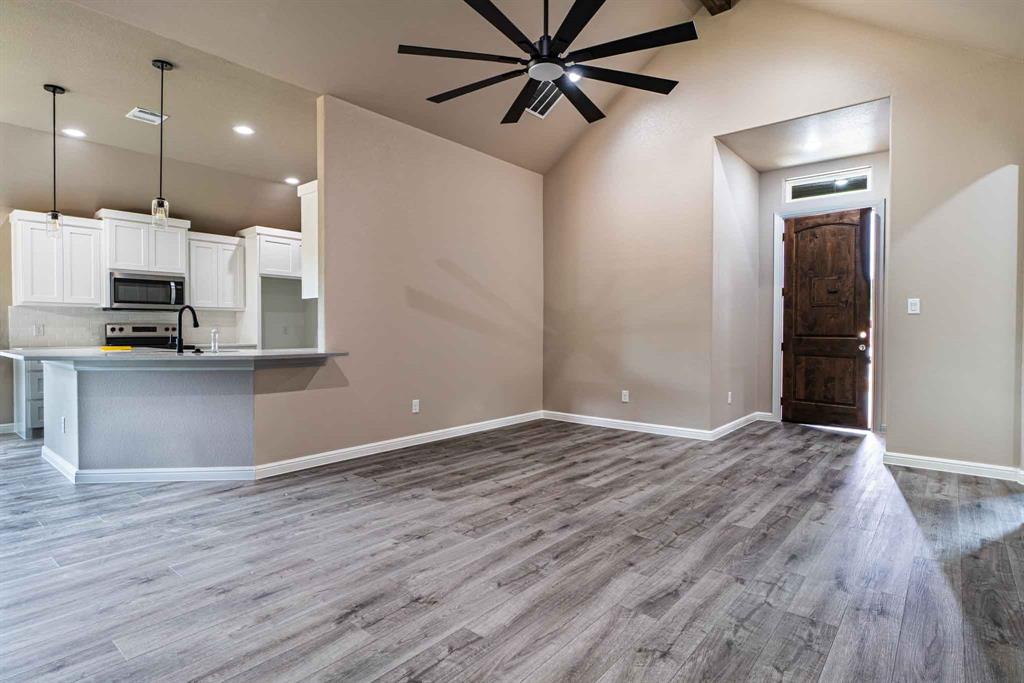 916 Mojave Trail Property Photo 7