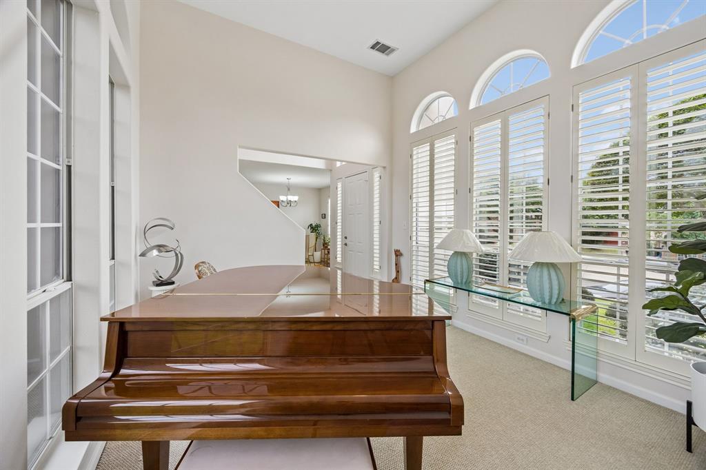 9705 Valley Lake Court Property Photo 3