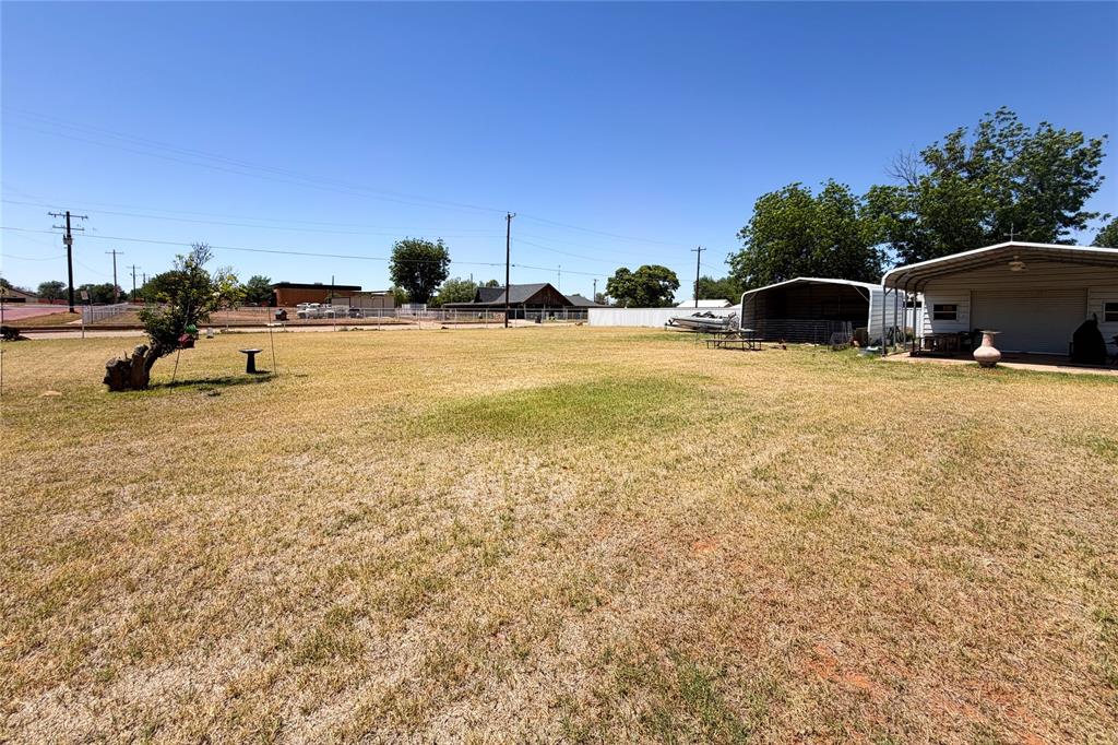 1606 Richards Street Property Photo 6