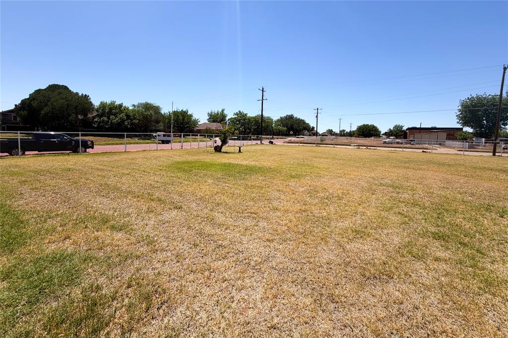 1606 Richards Street Property Photo 7