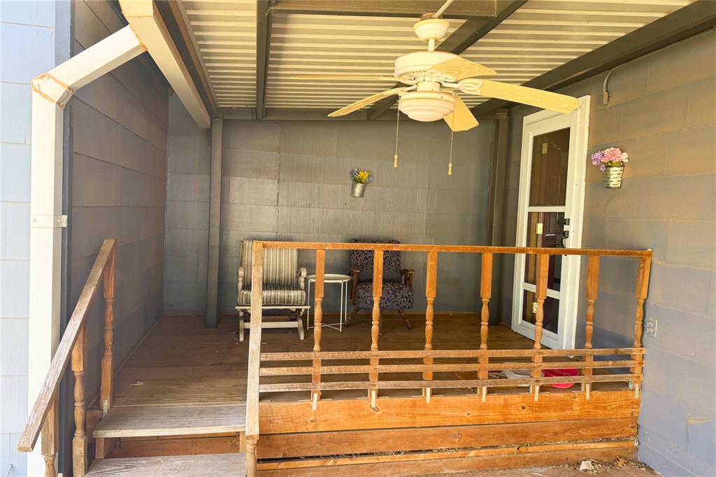 1606 Richards Street Property Photo 8