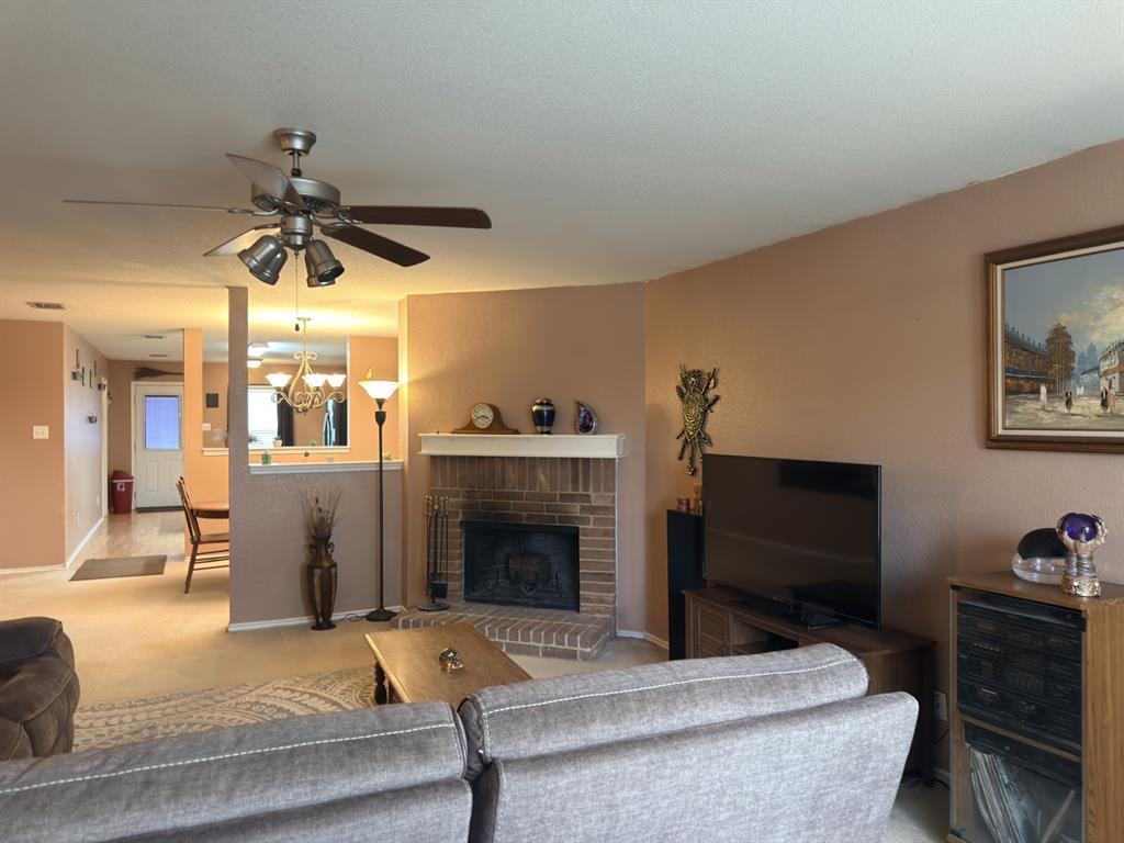 1201 Cyprus Drive Property Photo 6