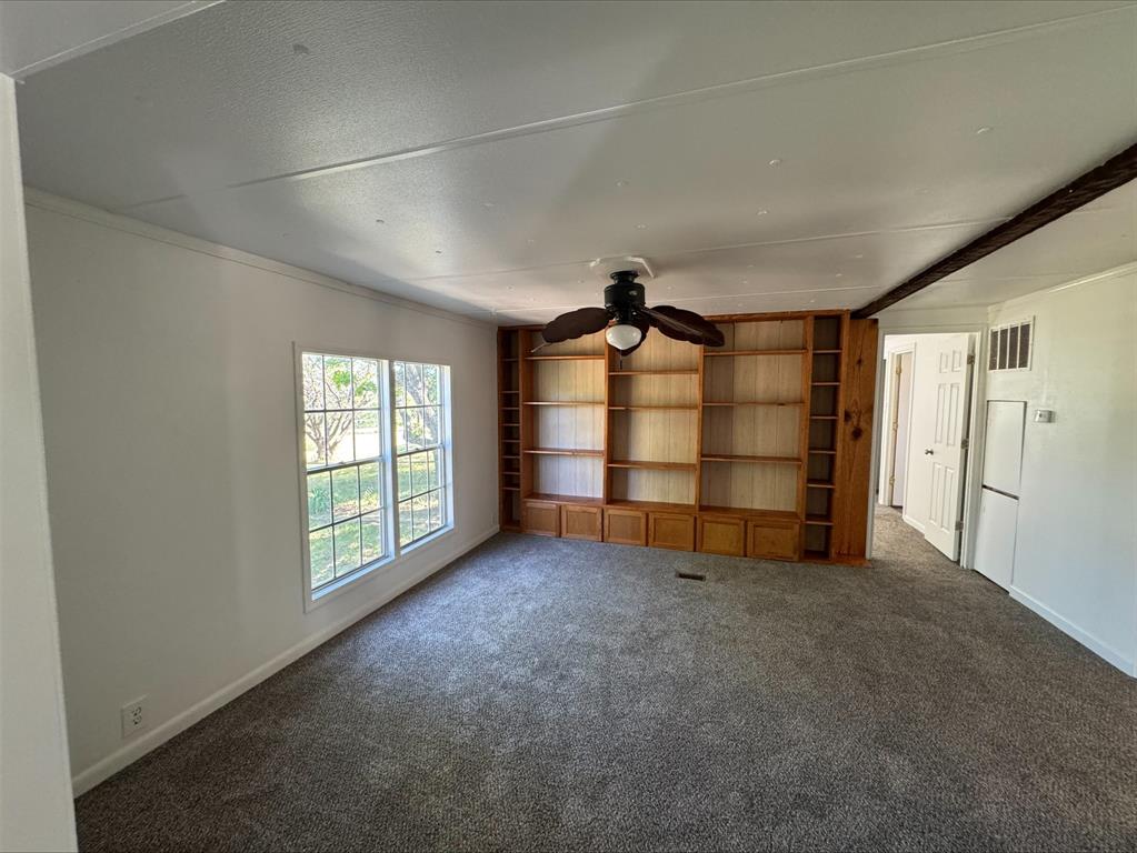 402 County Road 655 Property Photo 4