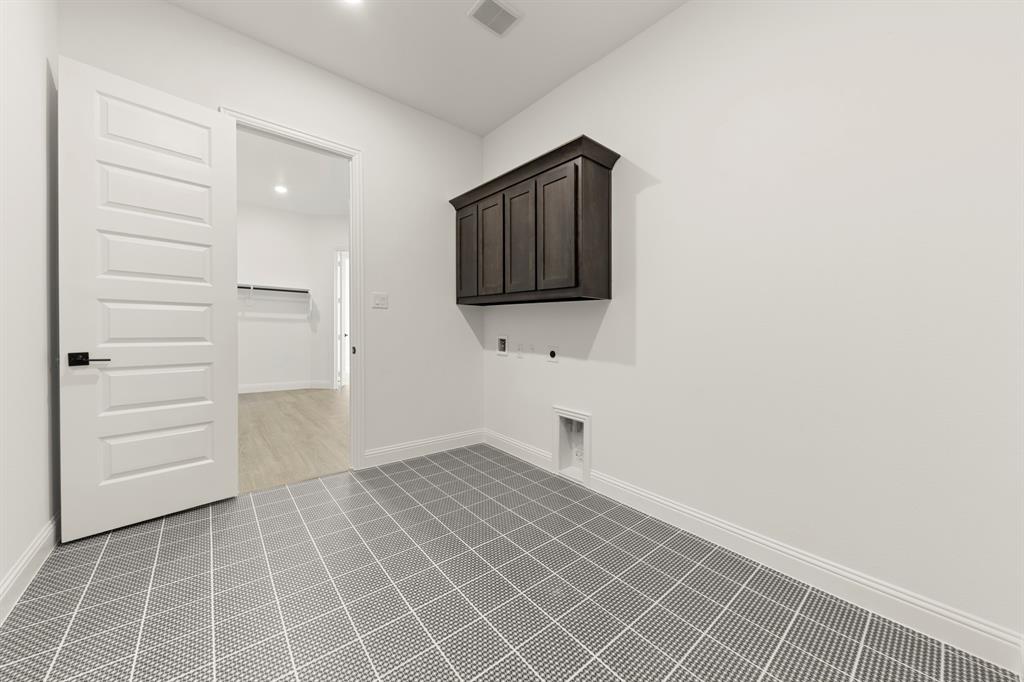 119 Endowment Lane Property Photo 37