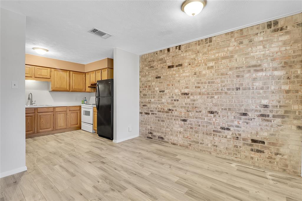 44 E Mountain Creek Drive Property Photo 3