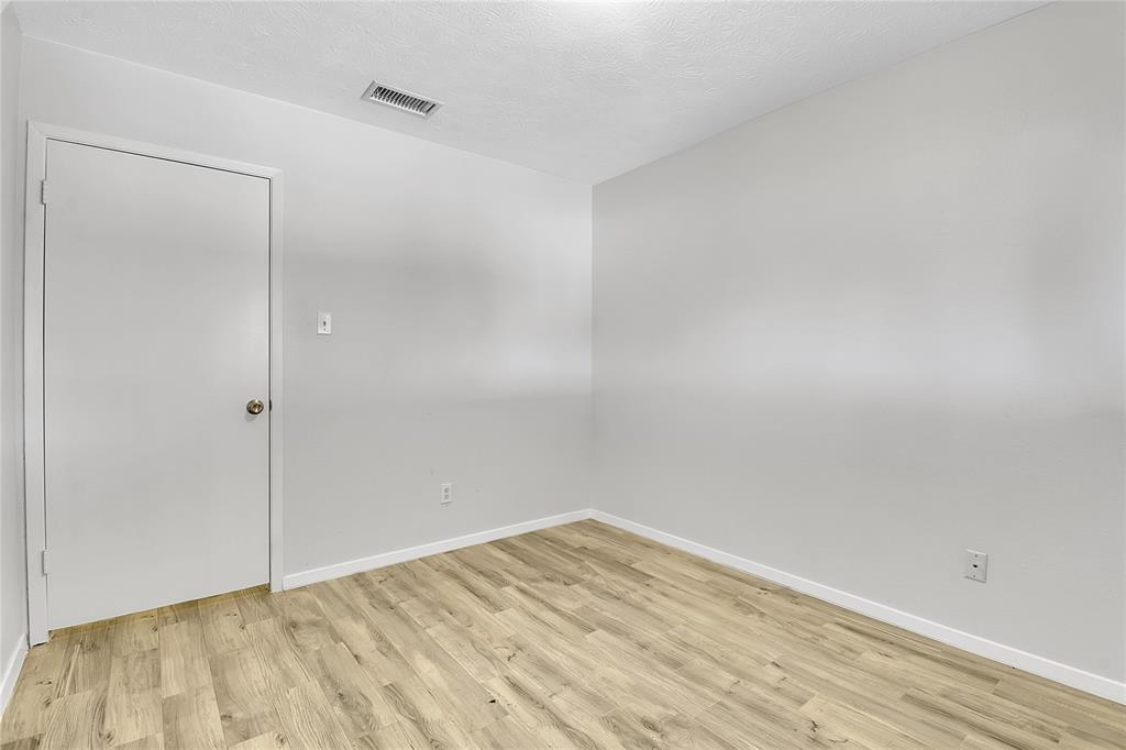 44 E Mountain Creek Drive Property Photo 13