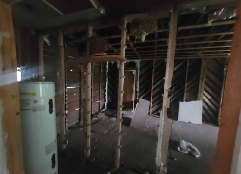 110 E Ross Street Property Photo 4