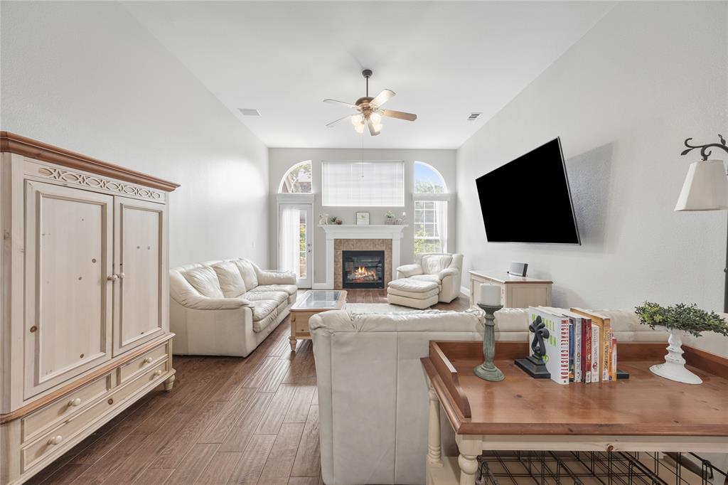 1004 Dover Heights Trail Property Photo 20