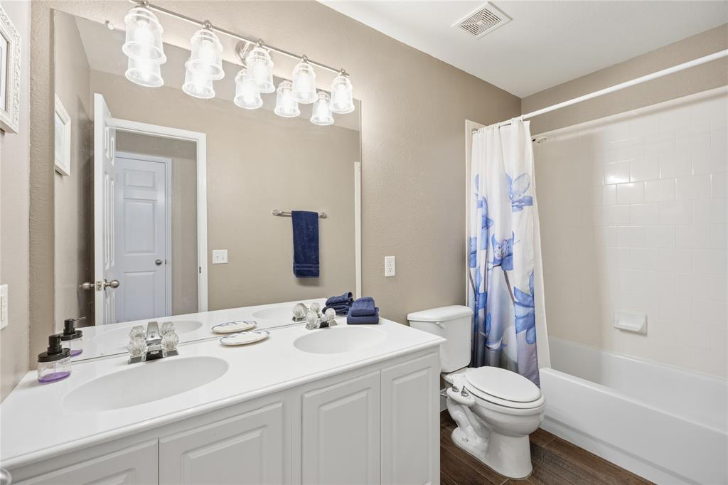 1004 Dover Heights Trail Property Photo 34