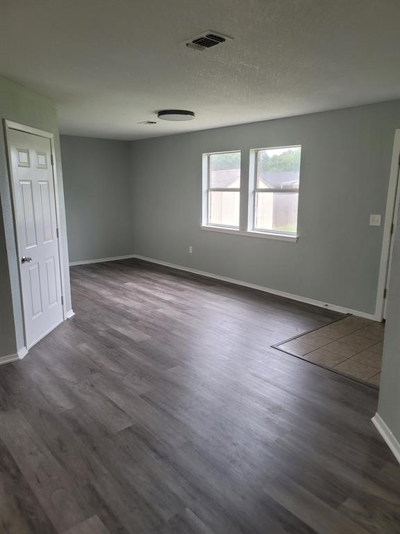 3142 Shady Grove Circle Property Photo 6