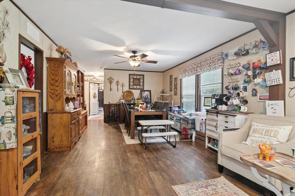 4804 Creekside Road Property Photo 5