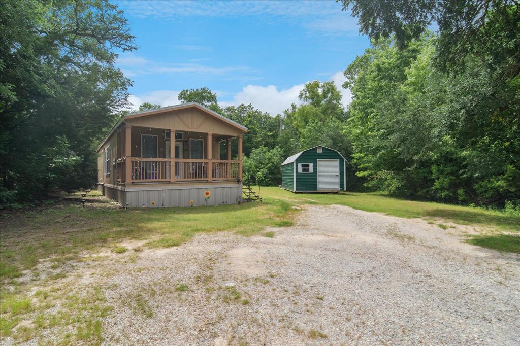 4804 Creekside Road Property Photo 10