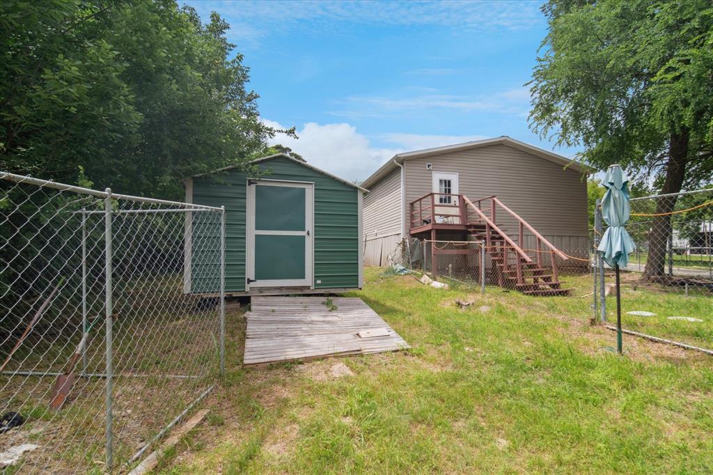 4804 Creekside Road Property Photo 12