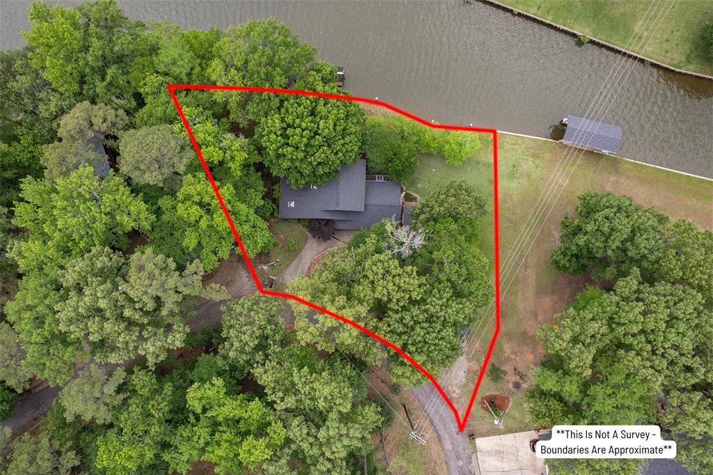 100 King Lance Court Property Photo 5