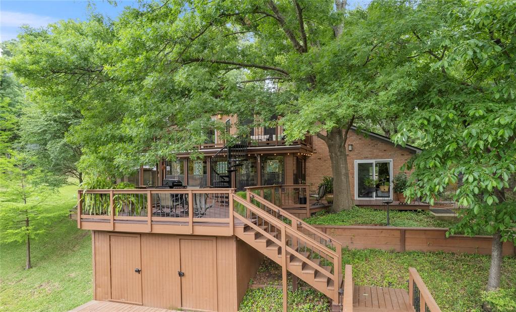 100 King Lance Court Property Photo 7