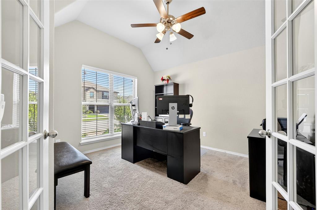 4604 Pentridge Drive Property Photo 4