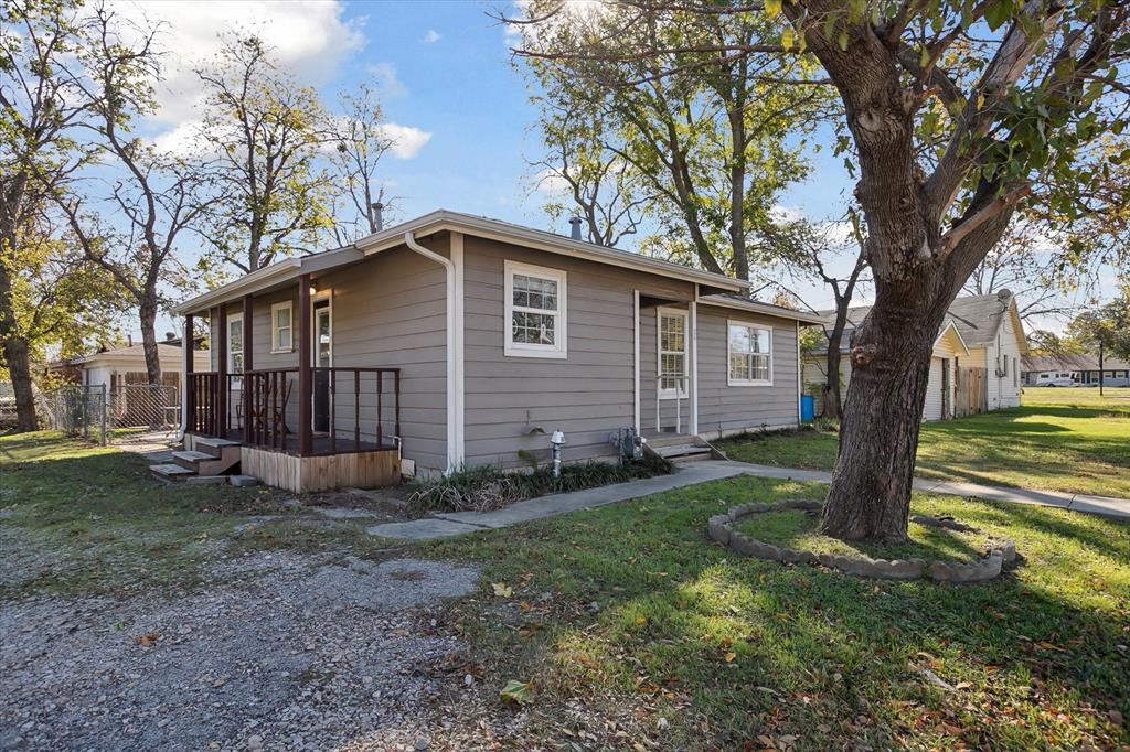306 N Walnut Street Property Photo 2