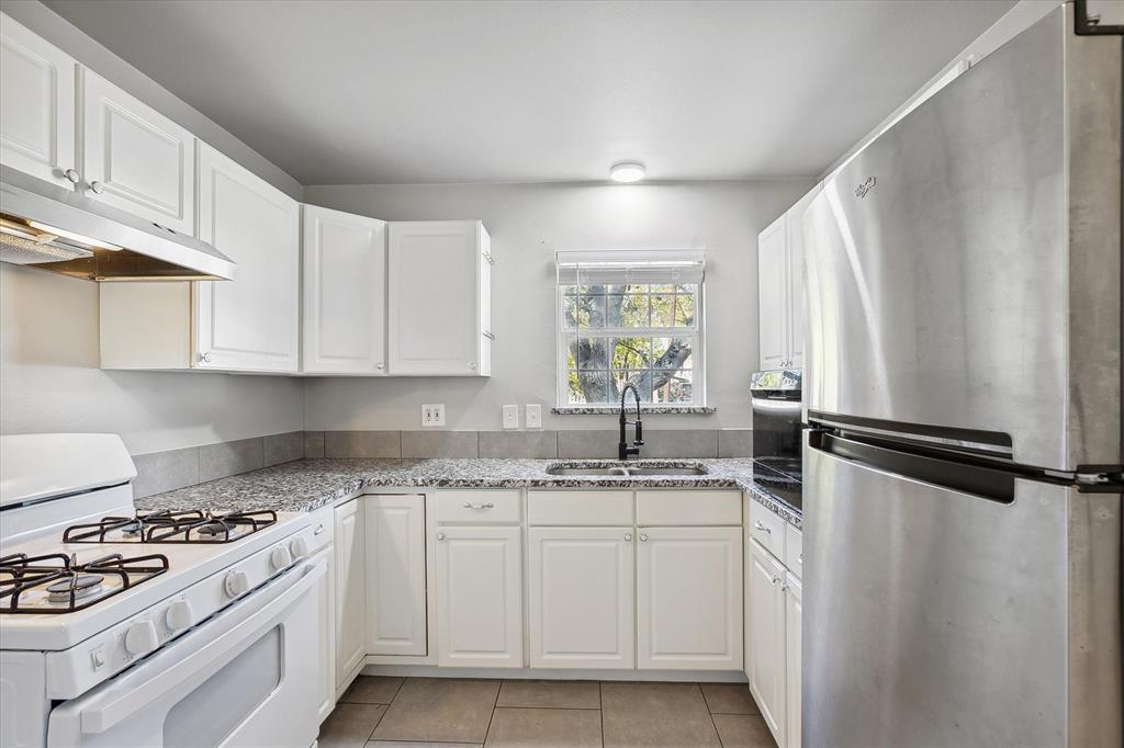 306 N Walnut Street Property Photo 5