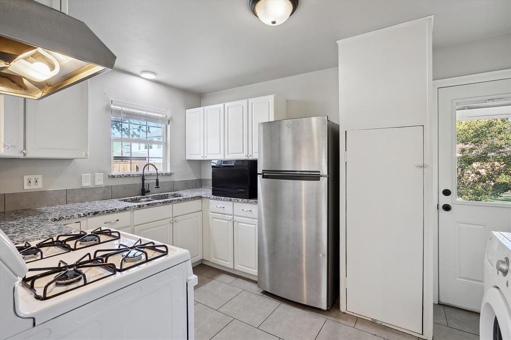 306 N Walnut Street Property Photo 6