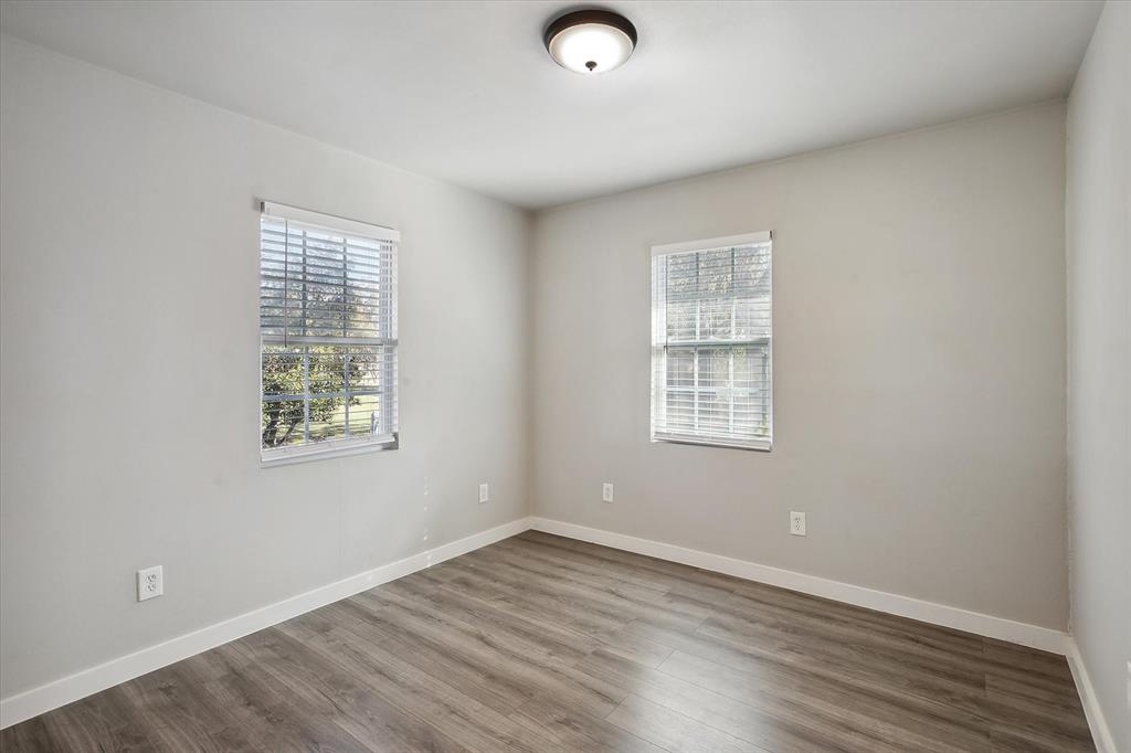 306 N Walnut Street Property Photo 10