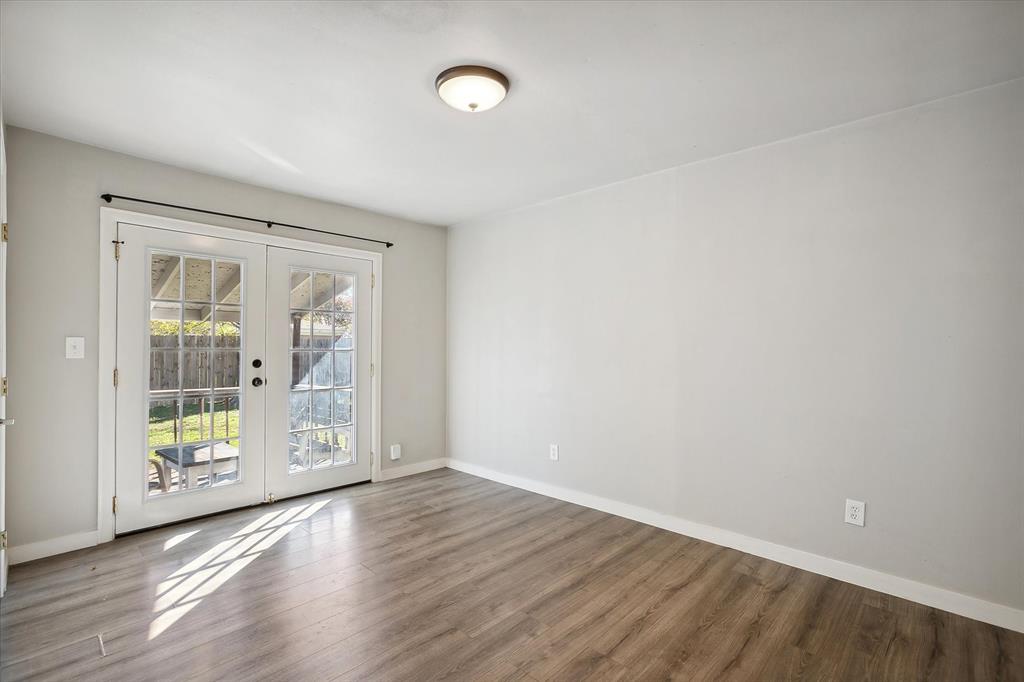 306 N Walnut Street Property Photo 11