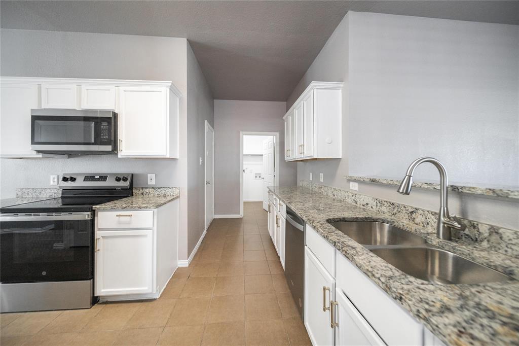 116 Birdbrook Drive Property Photo 8