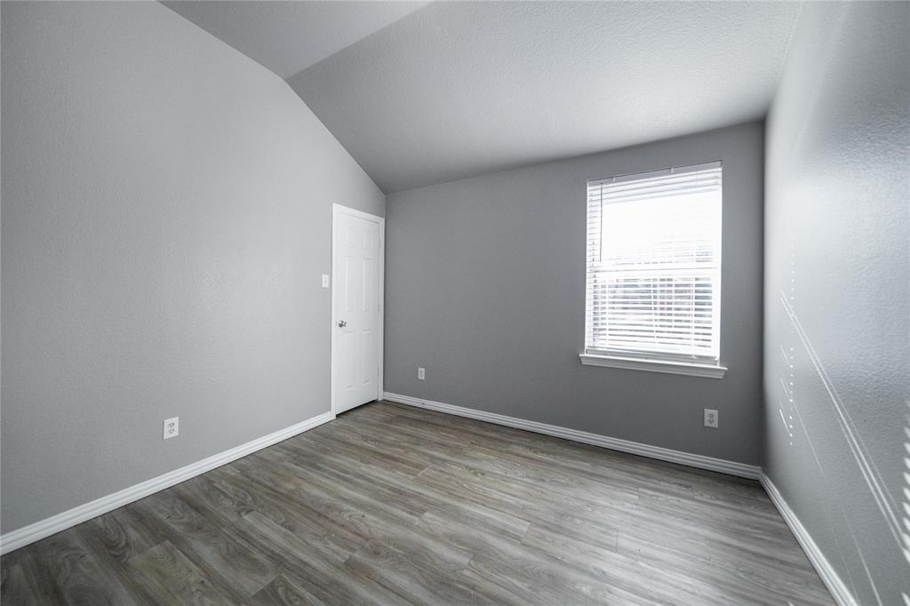 116 Birdbrook Drive Property Photo 12