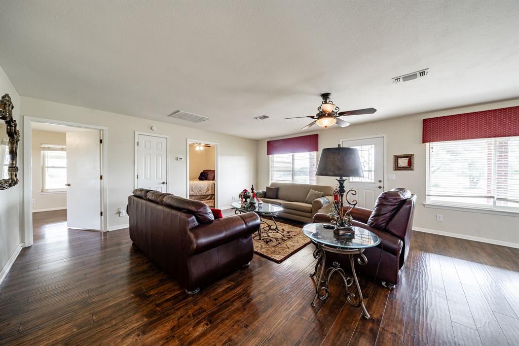 16271 Fm 880 Property Photo 23