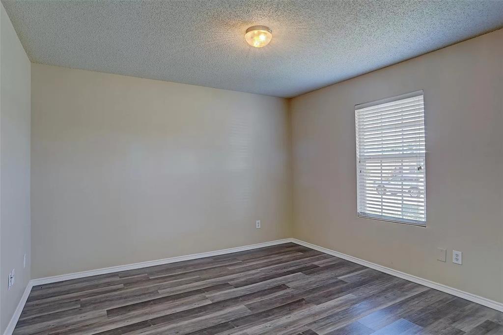 9929 George Washington Drive Property Photo 8