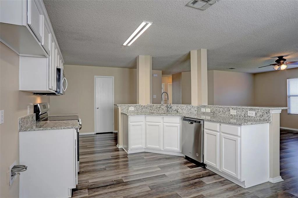 9929 George Washington Drive Property Photo 10