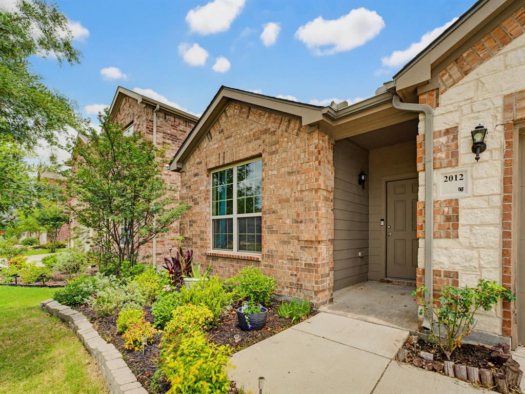 2012 Brenham Drive Property Photo 4
