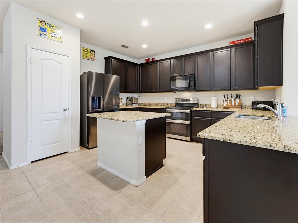 2012 Brenham Drive Property Photo 13