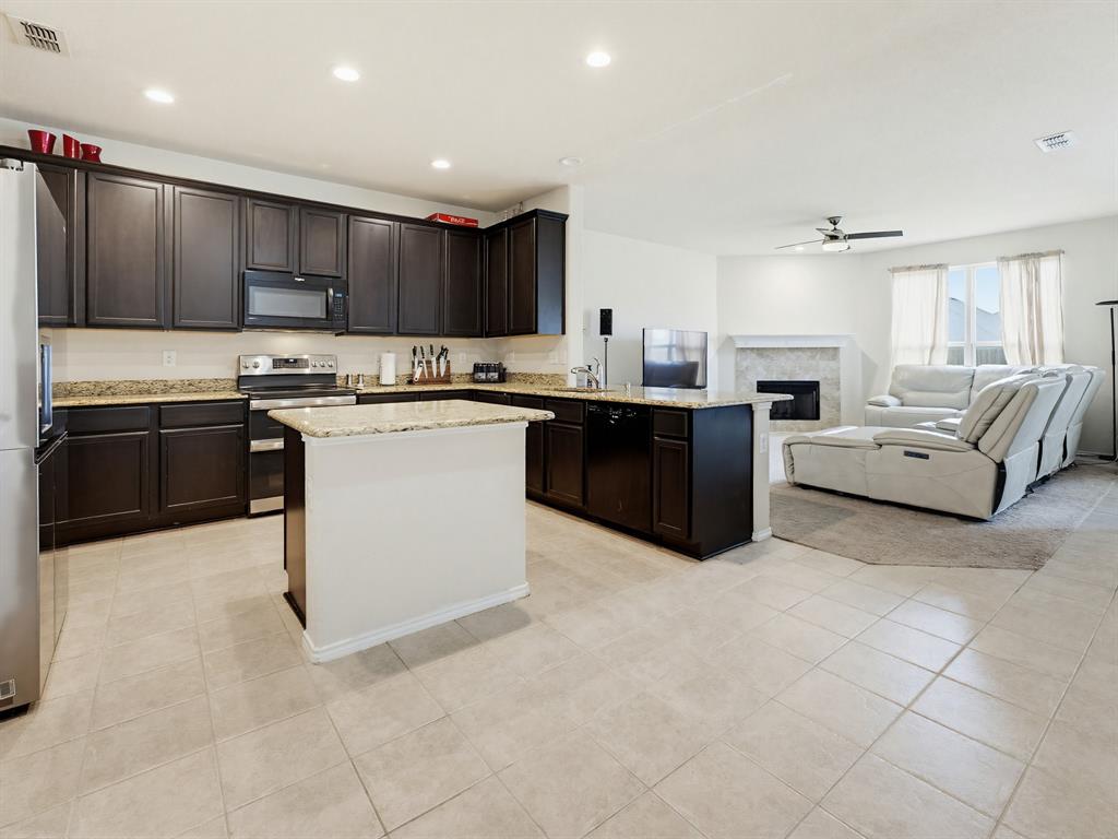 2012 Brenham Drive Property Photo 14