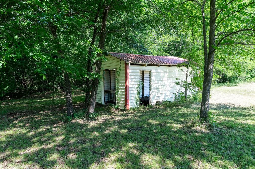 27659 Us Highway 377 Property Photo 35