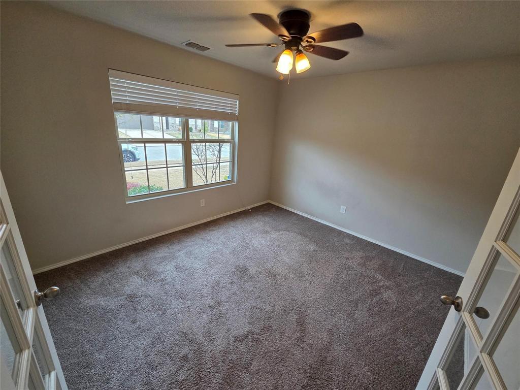 7504 Boat Wind Road Property Photo 3