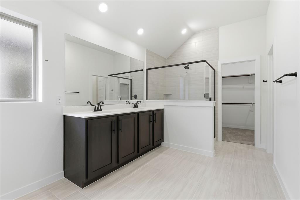 4645 Commack Drive Property Photo 22