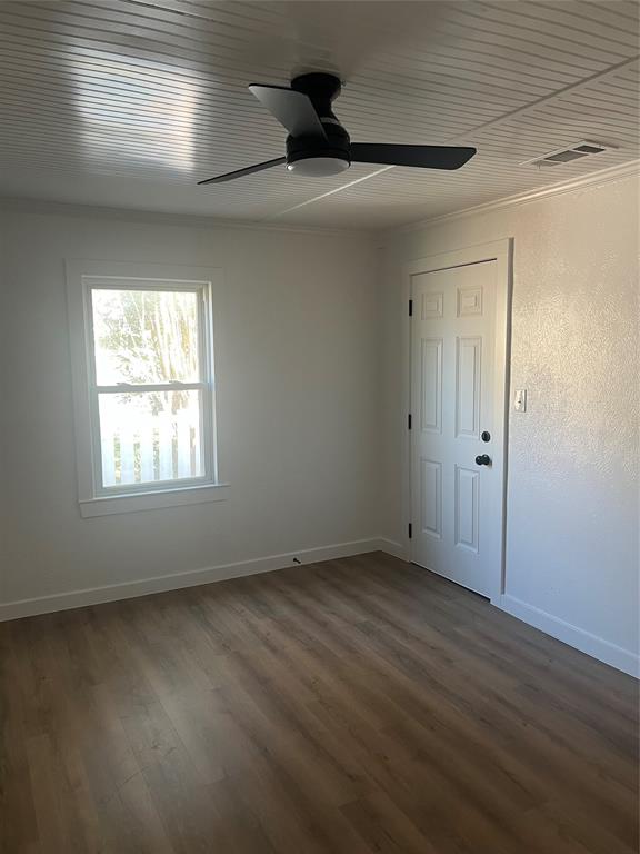 422 Goshen Property Photo 11