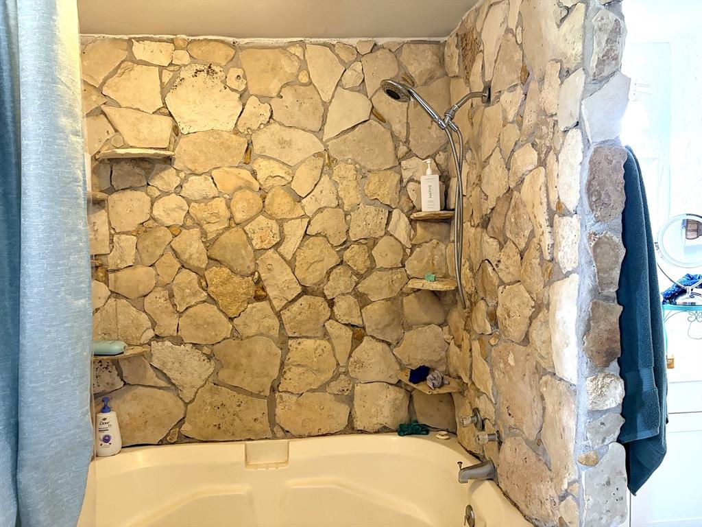 2515 Us Highway 77 Highway Property Photo 7