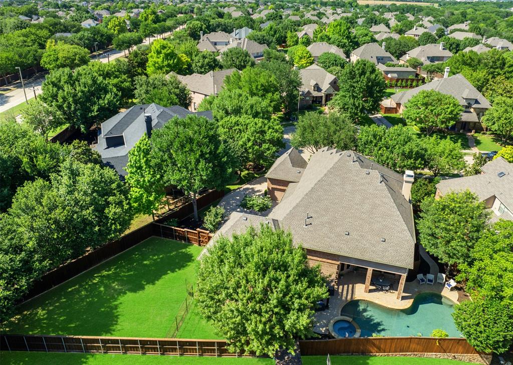 1335 Comal Drive Property Photo 2
