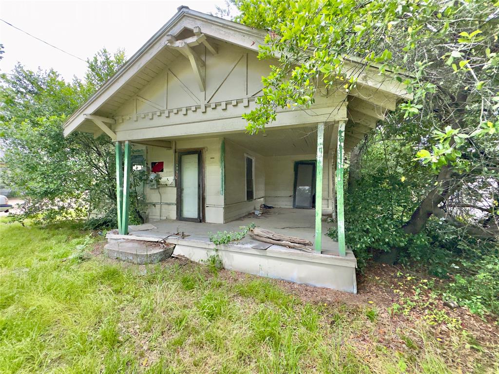 606 Houston Street Property Photo 1