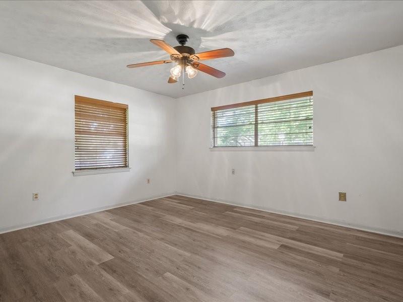 1016 N Saline Property Photo 21