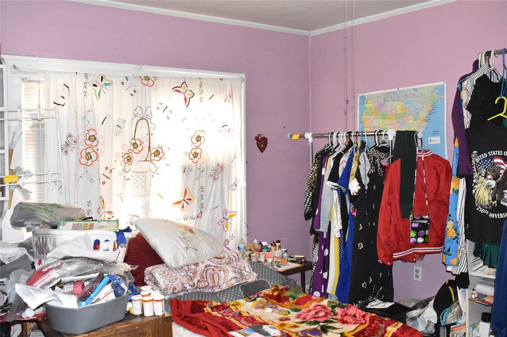 811 Buckalew Street Property Photo 18