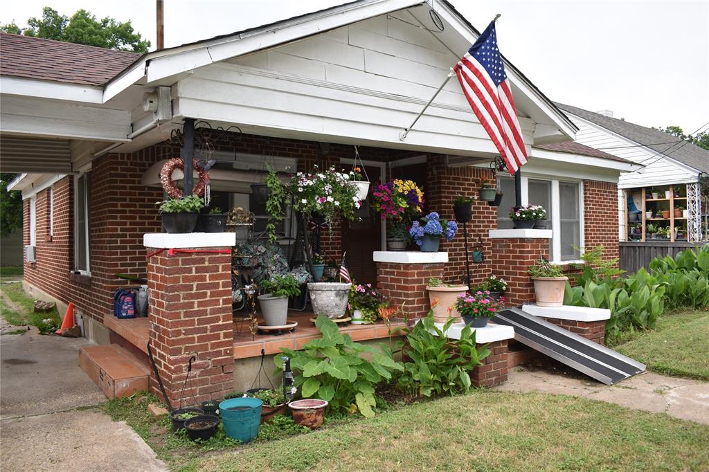 811 Buckalew Street Property Photo 26
