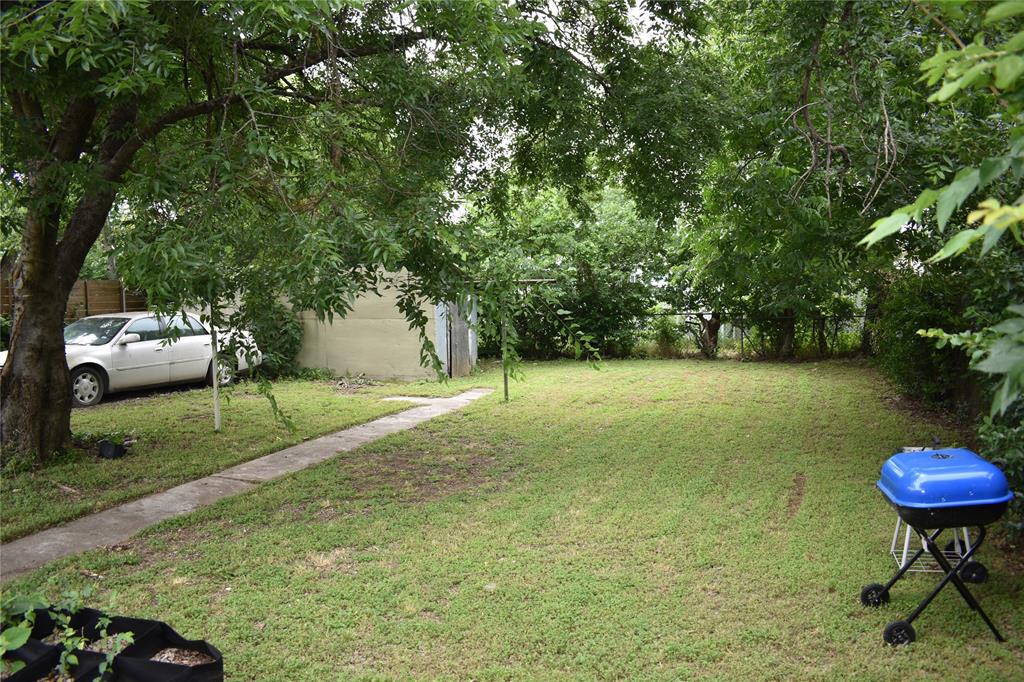 811 Buckalew Street Property Photo 31