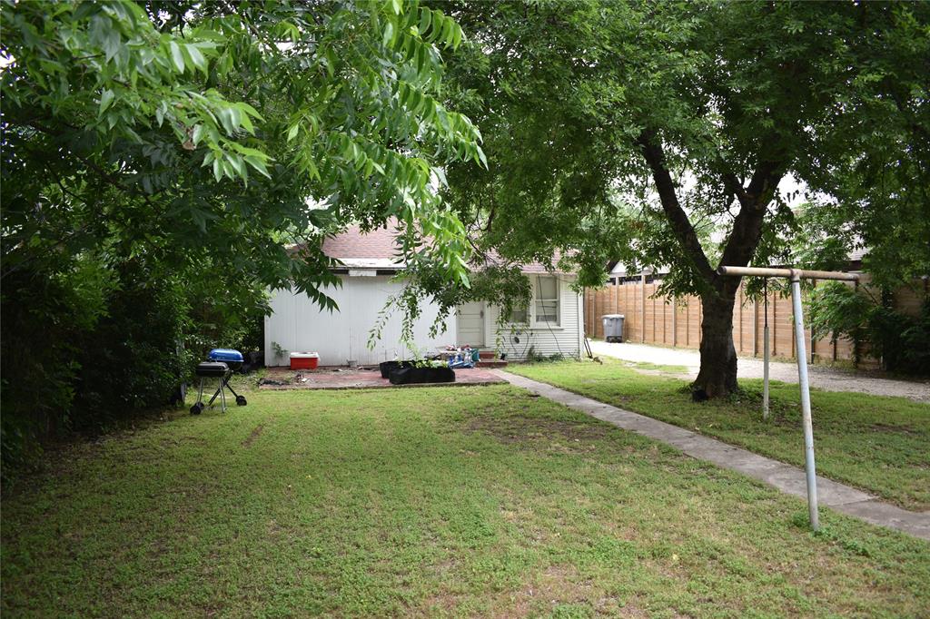811 Buckalew Street Property Photo 35