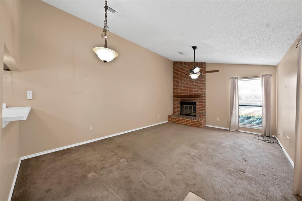 935 Cedarland Boulevard Property Photo 4