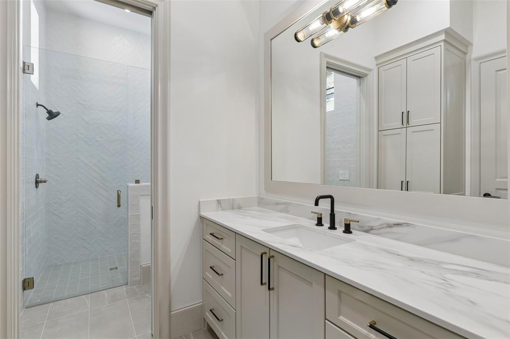 801 Walden Pond Way Property Photo 27